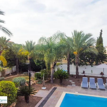 Villa Artemis Larnaca