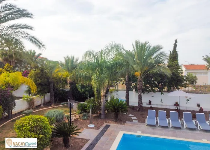 Villa Artemis Larnaca